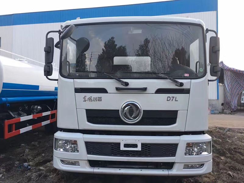 1212|L(fng)(chung)D7LGˮ܇r(ji)