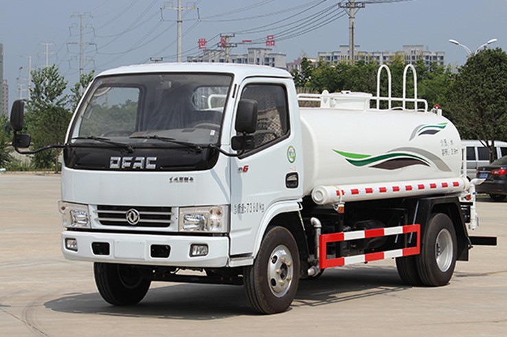 5噸(5方)東風多利卡環(huán)衛(wèi)灑水車圖片 5噸(5方)東風多利卡環(huán)衛(wèi)灑水車圖片