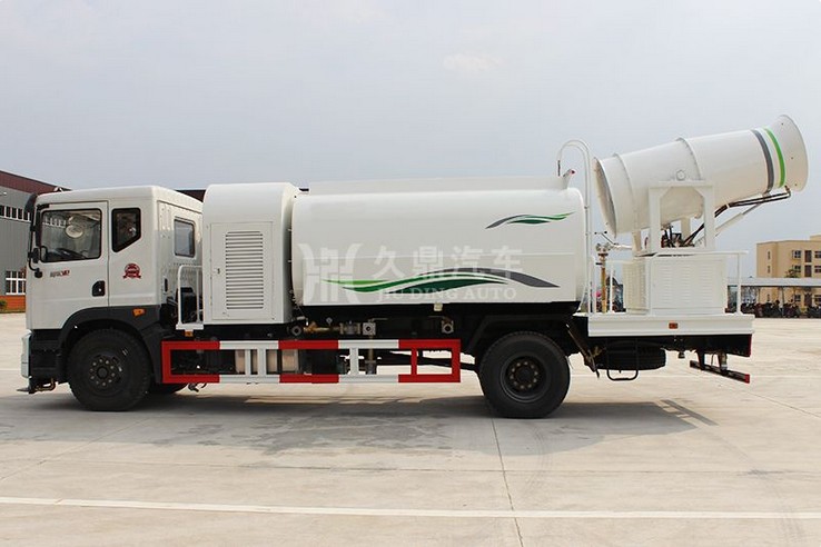 東風御虎多功能抑塵車廠家價格3