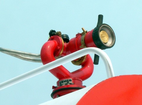 東風(fēng)145 8噸消防灑水車消防炮圖片 東風(fēng)145 8噸消防灑水車消防炮圖片