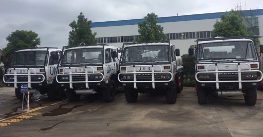 程力集團(tuán)灑水車廠家4臺東風(fēng)10噸灑水車出口非洲 程力集團(tuán)灑水車廠家4臺東風(fēng)10噸灑水車出口非洲