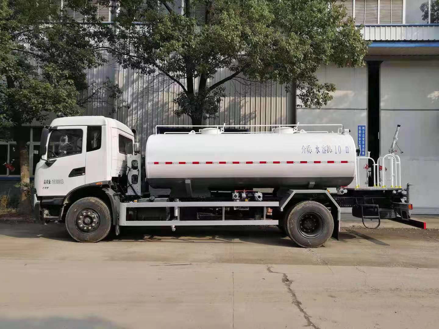 國六灑水車圖片 國六灑水車圖片