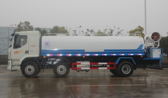 �|�L(f��ng)����С���S18����ˮ܇����DƬ