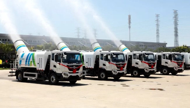 國六東風天錦KR抑塵車批量交付現場 國六東風天錦KR抑塵車批量交付現場