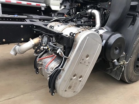 東風天錦新款KR駕駛室灑水車圖片 東風天錦新款KR駕駛室灑水車圖片