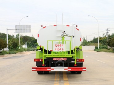 12噸灑水車型號(hào)及價(jià)格_12-15噸國(guó)六東風(fēng)天錦VR綠化灑水車價(jià)格4