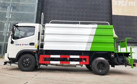 國(guó)六7方時(shí)風(fēng)風(fēng)馳藍(lán)牌灑水車 國(guó)六7方時(shí)風(fēng)風(fēng)馳藍(lán)牌灑水車