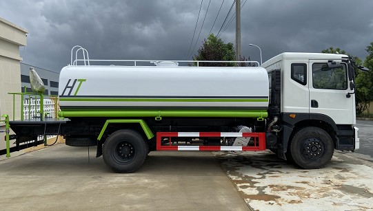 15噸灑水車圖片_國六15方東風(fēng)華神T5綠化灑水車廠家價格3