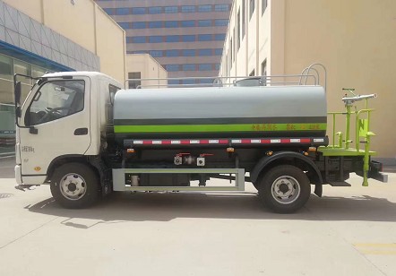 5噸灑水車價格大全_國六5方福田M3綠化灑水車廠家價格4