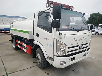 飛碟奧馳6方灑水車圖片 飛碟奧馳6方灑水車圖片