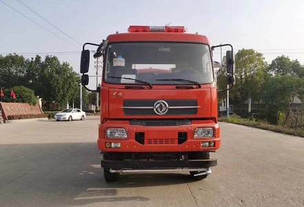 國六東風(fēng)天錦6驅(qū)越野消防灑水車 國六東風(fēng)天錦6驅(qū)越野消防灑水車