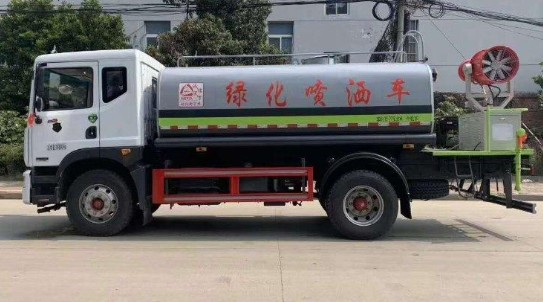 湖北新中綠灑水車 湖北新中綠灑水車