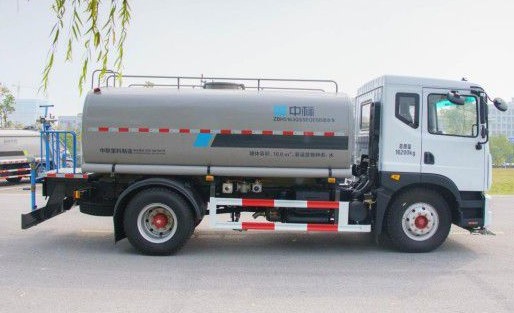 灑水車圖片 灑水車圖片