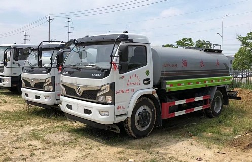 12�_���և����|�L����10����ˮ܇�DƬ