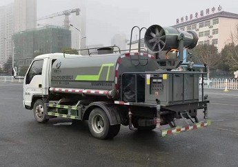 國(guó)六福田小卡之星3藍(lán)牌灑水車(chē) 國(guó)六福田小卡之星3藍(lán)牌灑水車(chē)