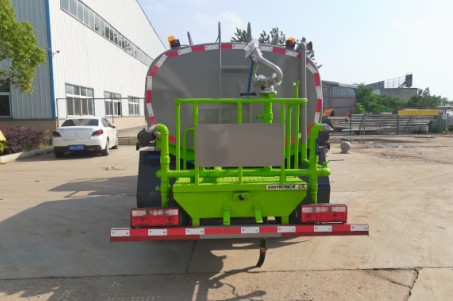 國六東風福瑞卡天然氣灑水車多方位圖片 國六東風福瑞卡天然氣灑水車多方位圖片