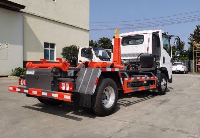 國六東風(fēng)柳汽乘龍L2藍(lán)牌勾臂垃圾車 國六東風(fēng)柳汽乘龍L2藍(lán)牌勾臂垃圾車