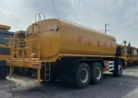 二手40方礦山灑水車_二手臨工重機(jī)礦山灑水車 二手40方礦山灑水車_二手臨工重機(jī)礦山灑水車